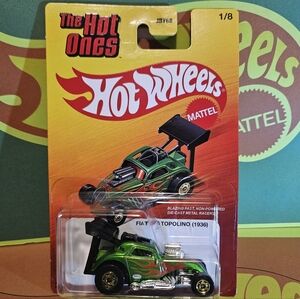 HotWheels Green Fiat 500 Topolino Collector Car